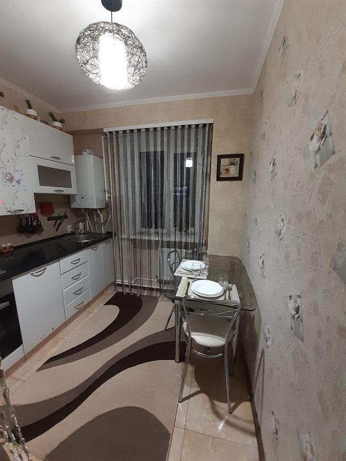 Appartement Двокімнатна à Chepetivka Extérieur photo