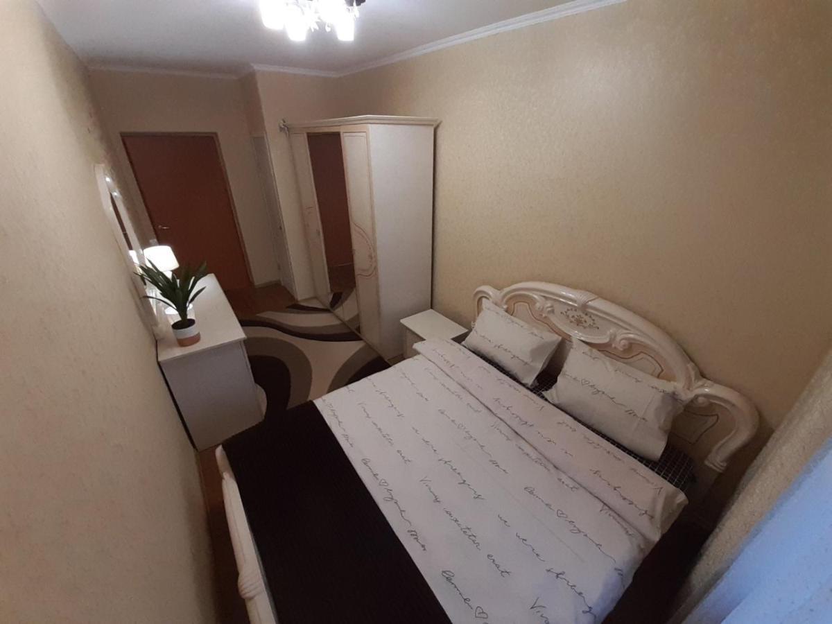 Appartement Двокімнатна à Chepetivka Extérieur photo