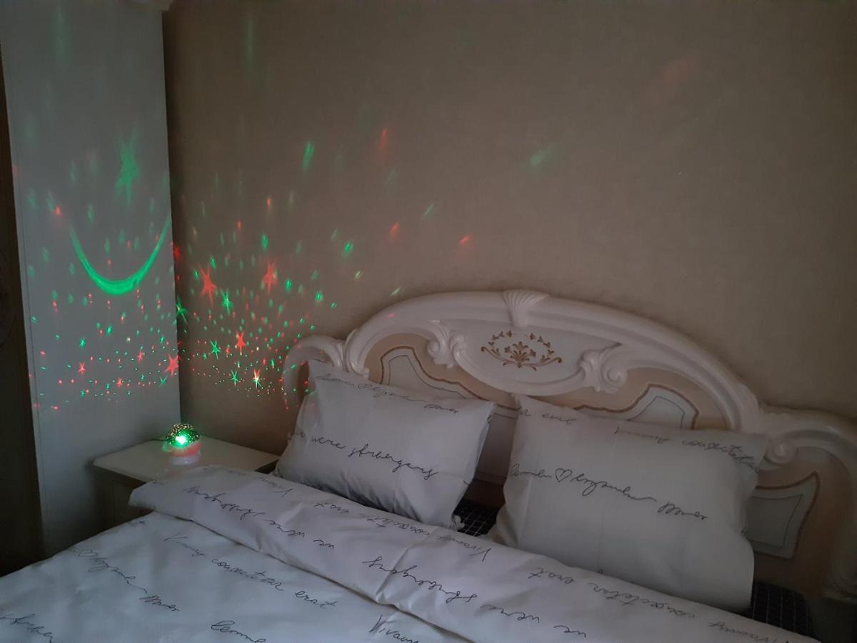Appartement Двокімнатна à Chepetivka Extérieur photo